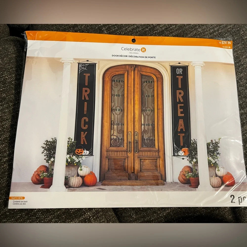 NWT Trick or Treat Door Banners